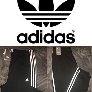 BRAND NEW •AUTHENTIC• ADIDAS SWEATPANTS 🖤